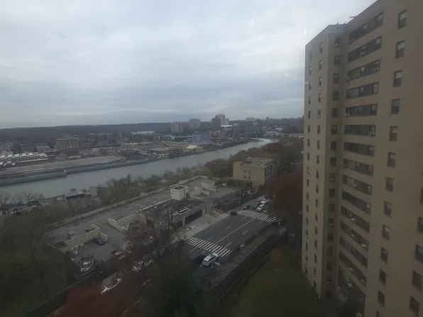 2 Fordham Hill Oval image 6 of 23