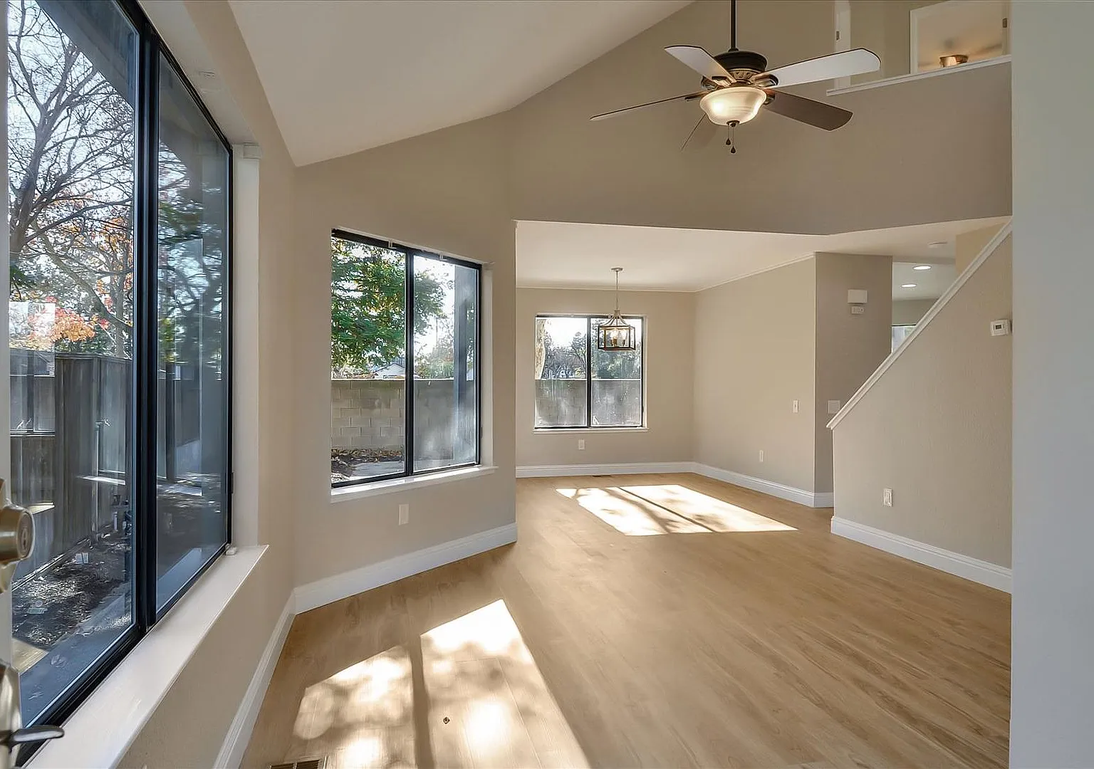 Great Deer Creek Home - Fully remodeled! — Photo 2