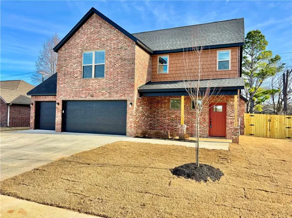 602 Oakley St, Pea Ridge, AR 72751