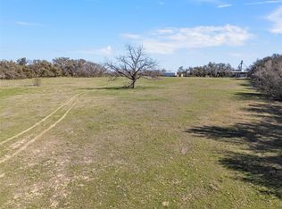 2359 Fm 935, Chilton, TX 76632