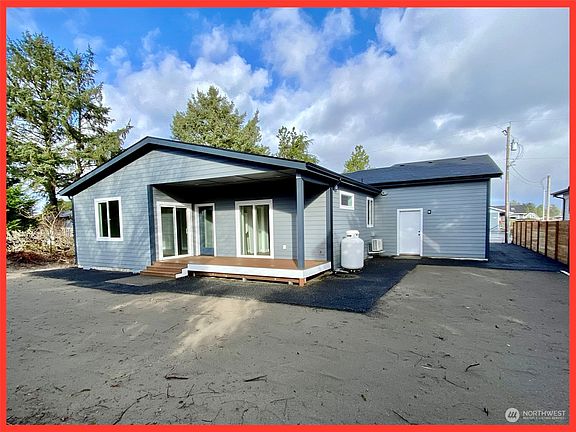 3rd image of 945 Texmar Avenue SW