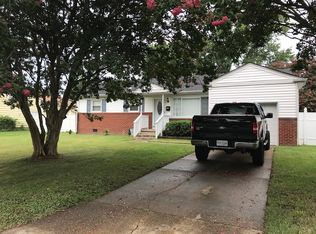5504 Shadowwood Dr, Virginia Beach, VA 23455