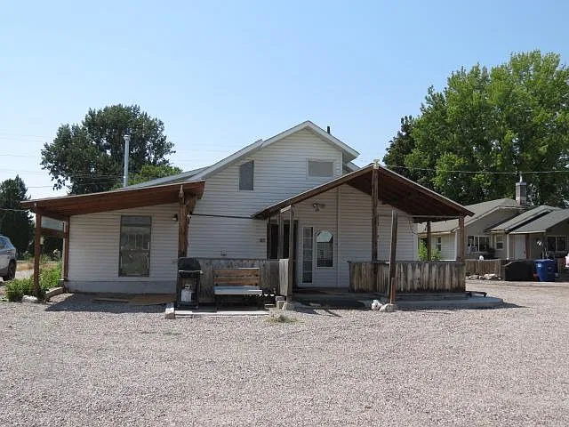 13488 N Yellowstone Hwy — Photo 2