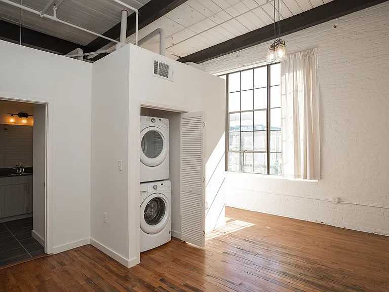 MC Kiser Lofts — Photo 13