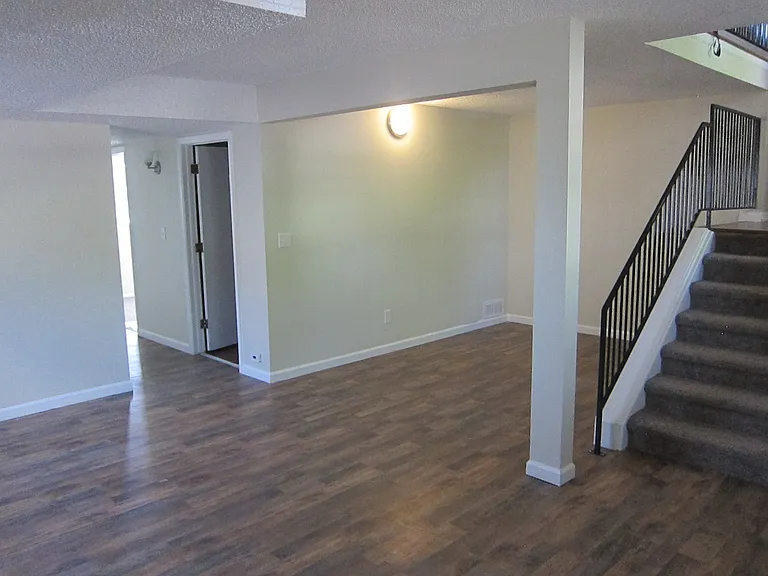 4236 S Halifax Ct — Photo 9