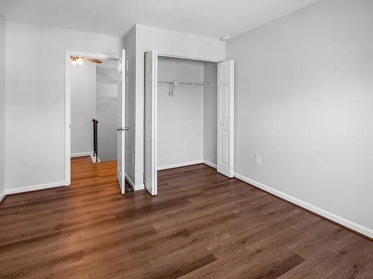 14318 S Shore Ct — Photo 26