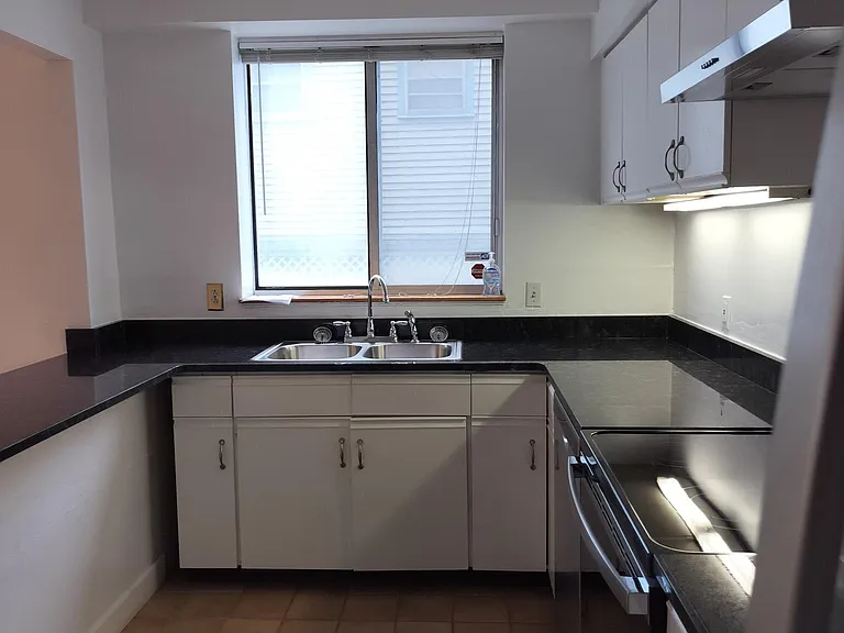 332 Franklin St #101 — Photo 5
