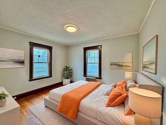 5th image of 162 South St #1L