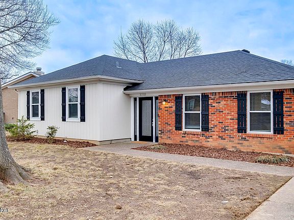 2nd image of 3703 Bartlett Ct