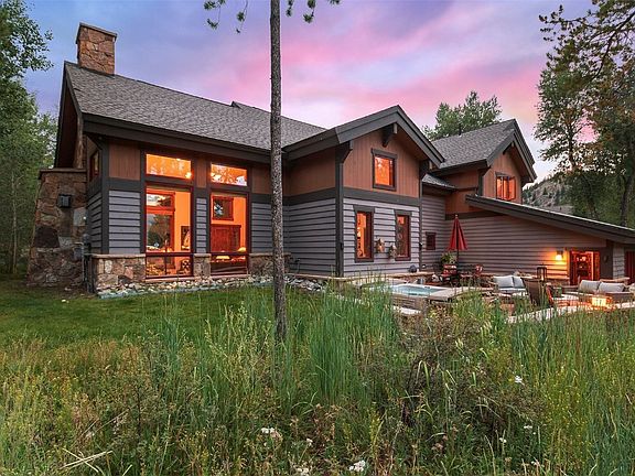 2nd image of 236 Cottonwood Circle