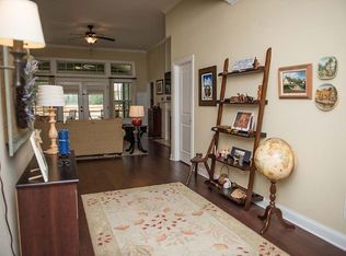 427 Canvasback Ln, Sneads Ferry, NC 28460