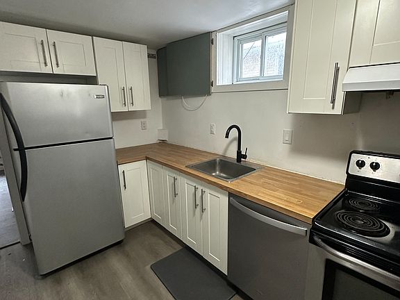 2nd image of 28 Carlton Rd