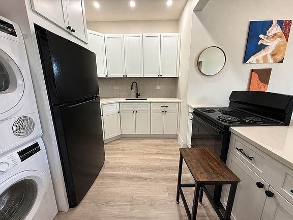 2nd image of 952 Bedford Ave #5B