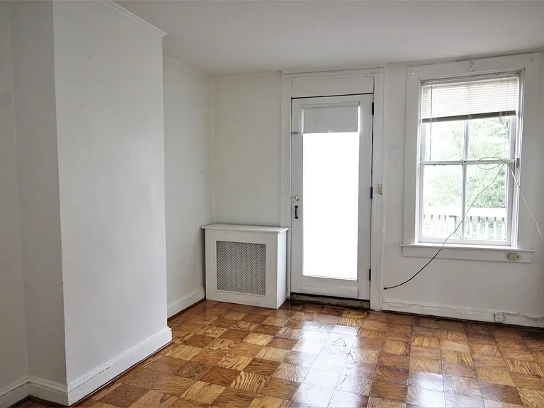 1513 Bolton St. — Photo 23