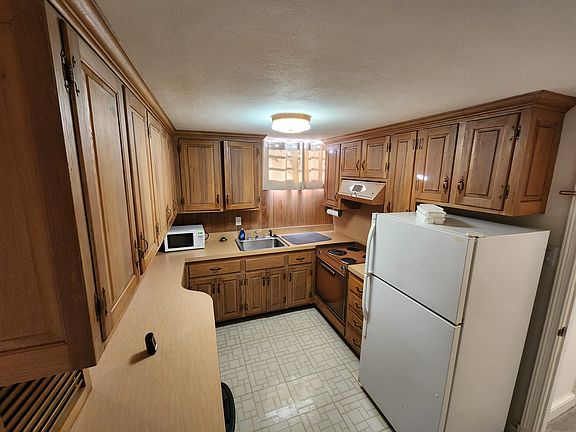 5th image of 203 Panorama Dr #B