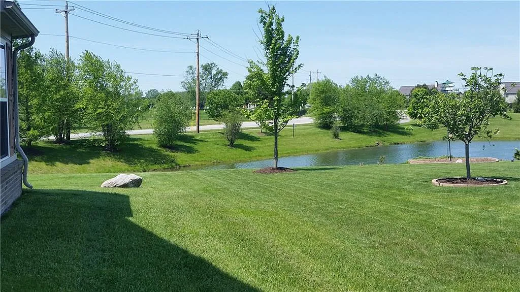 3 bed, 1982 sqft, $2,200 — Photo 4