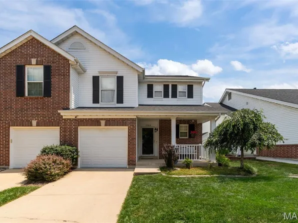 1066 Big Bend Crossing Dr, Valley Park, MO 63088