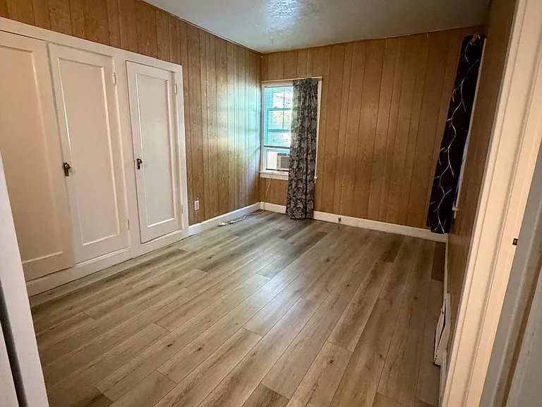 2158 Olive St — Photo 14
