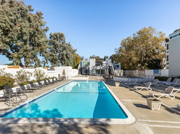 1075 Shell Blvd APT 2, Foster City, CA 94404