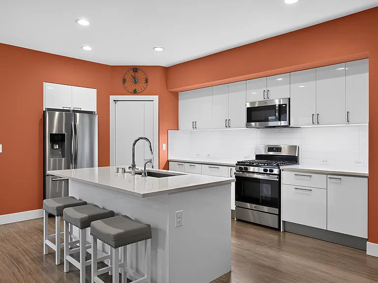 32838 Ten Trails Pkwy SE — Photo 7