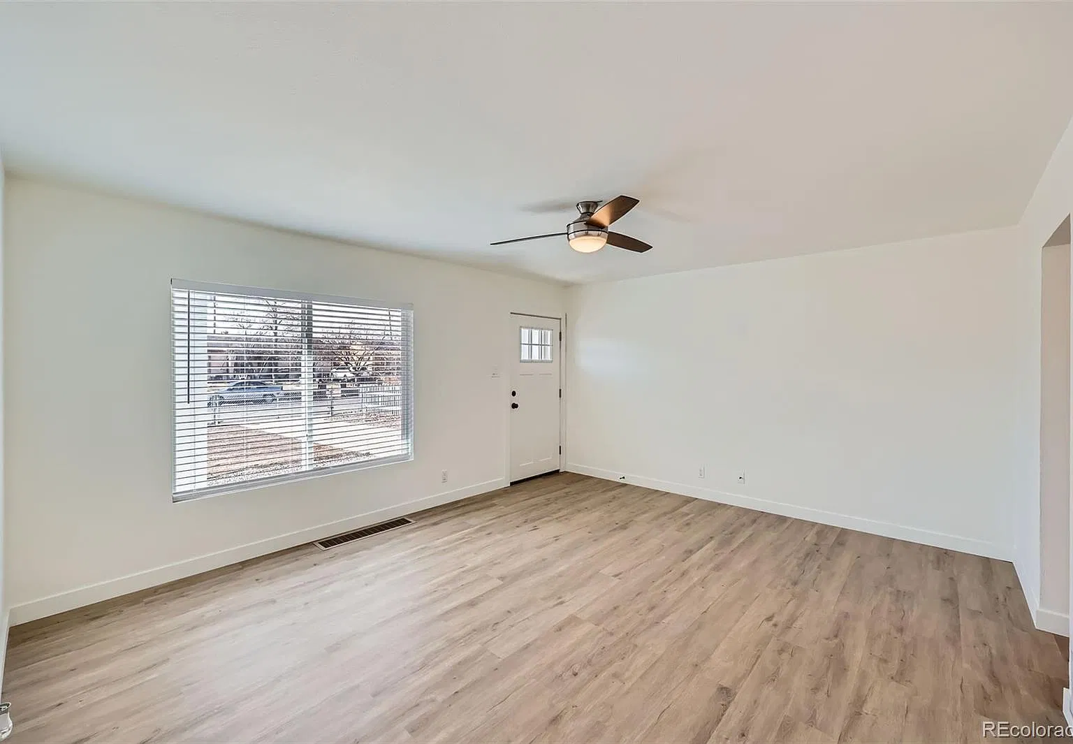 2 bed, 1.0 bath, 784 sqft, $1,975 — Photo 2