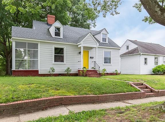 3rd image of 905 N 37th St