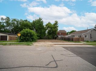 145 Catharine Ave, Brantford, ON N3T 1J1