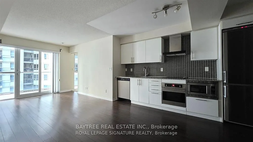 2 bed, $2,350 — Photo 2