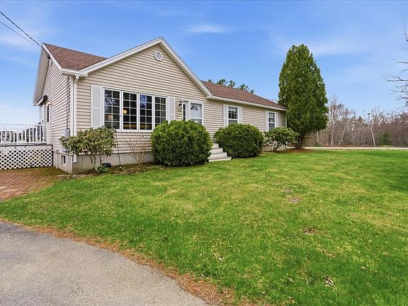2nd image of 136 Stirling Road