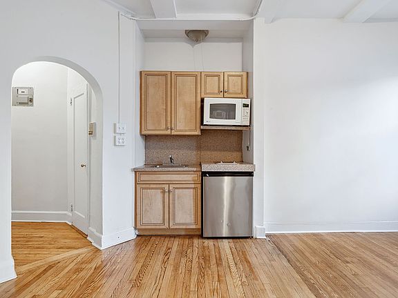 55 Morton St APT 5K, New York, NY 10014 | Zillow