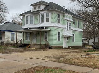 652 S 10th St, Salina, KS 67401