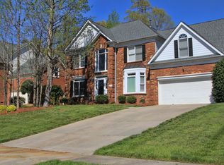 1315 Holly Ridge Dr, Matthews, NC 28105