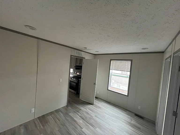 1713 Pella Ave #34 — Photo 6