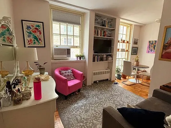 509 East 77th Street image 1 of 6