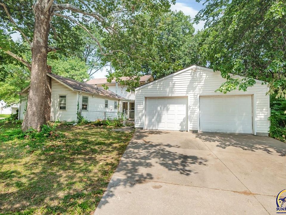 2432 SW Seabrook Ave, Topeka, KS 66614 Zillow