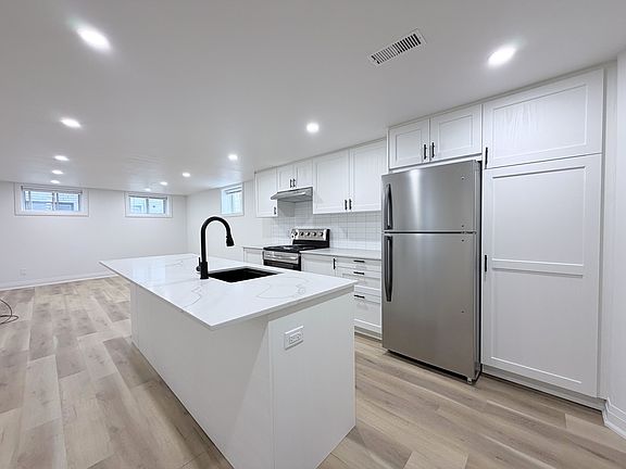 5th image of 290 Upper Paradise Rd #2