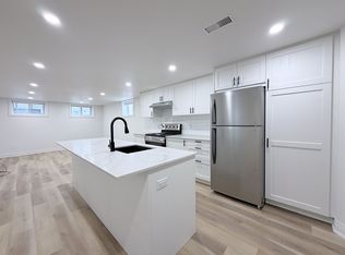 290 Upper Paradise Rd #2, Hamilton, ON L9C 5C4