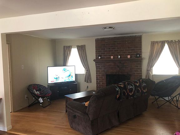 5th image of 6333 Essex Cir