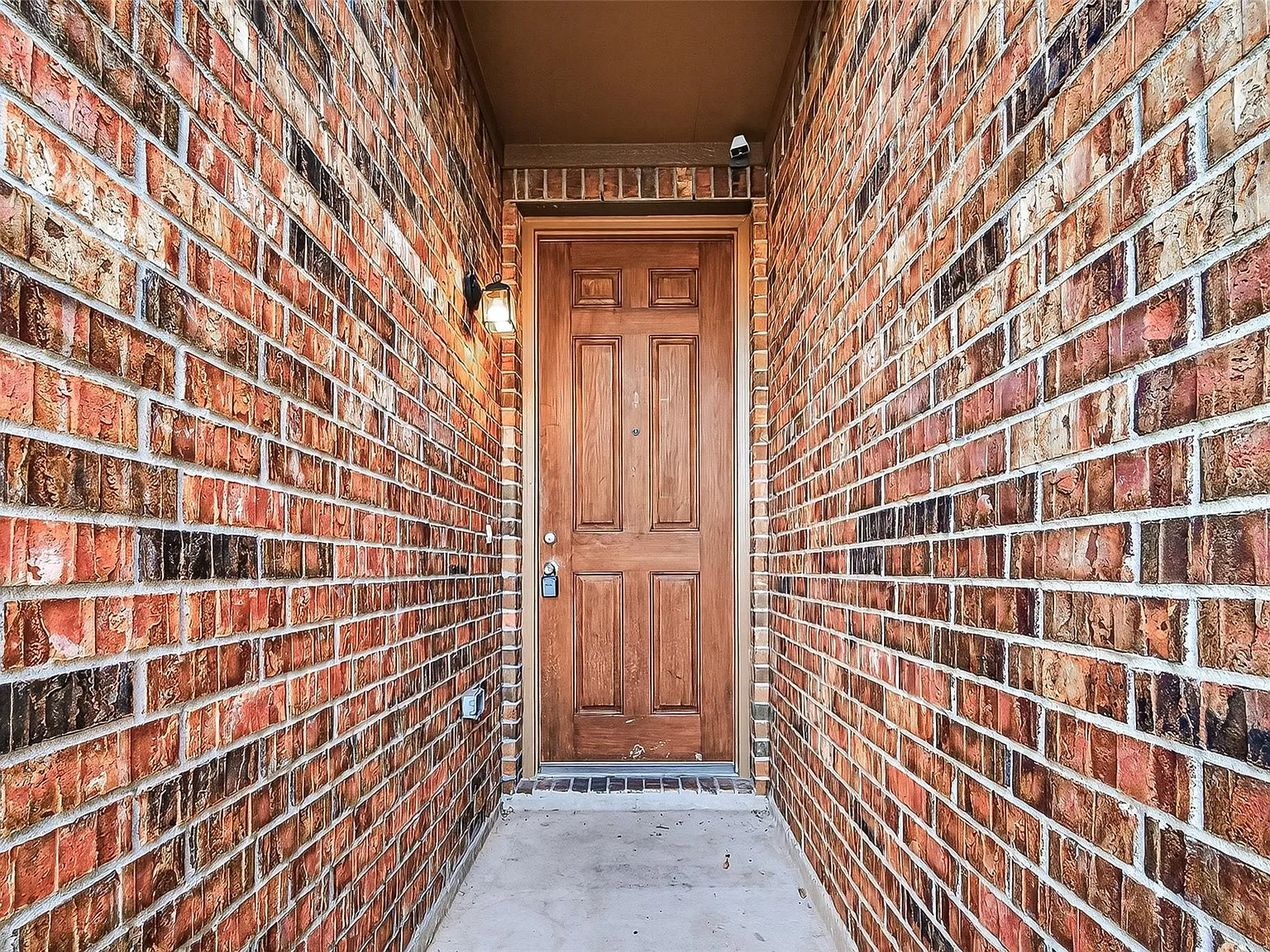 3 bed, 4.0 bath, 1928 sqft, $1,995 — Photo 4