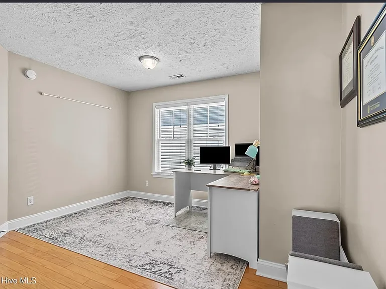 513 Catamaran Dr — Photo 17