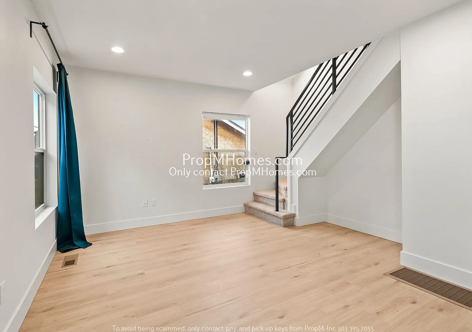 Charming 2-Bedroom Home with Bonus Room in Vibrant Parkrose Neighborhood! — Photo 4