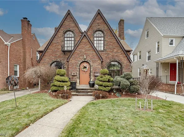 3617 Raymont Blvd, University Heights, OH 44118
