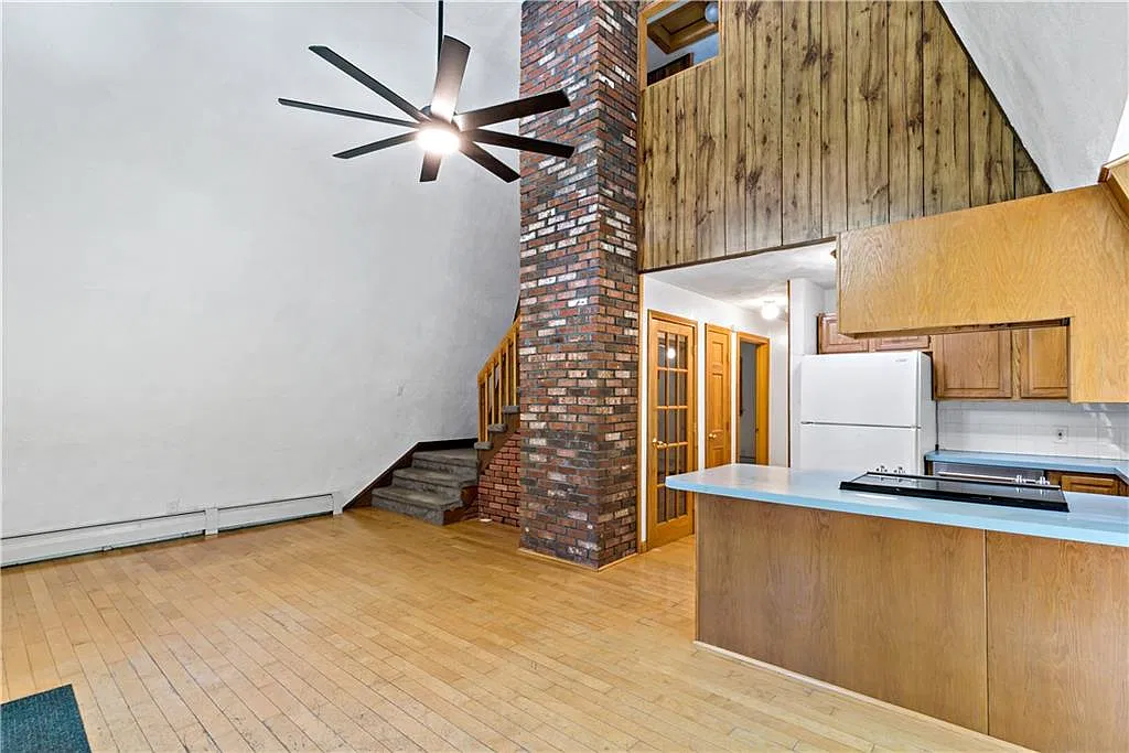 3 bed, 2.0 bath, 1776 sqft, $2,800 — Photo 3