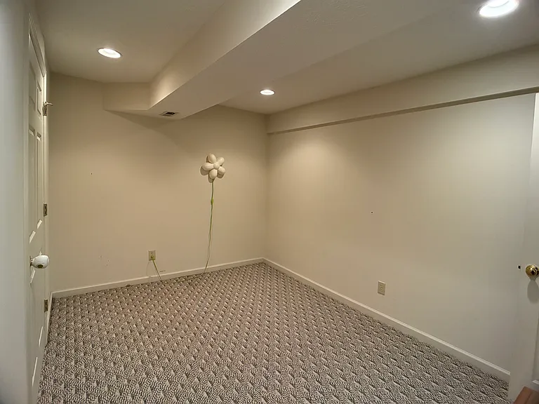 6400 Belmont Park Ct — Photo 50