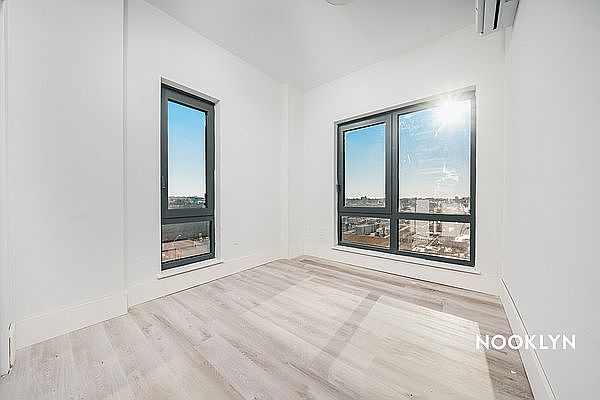 1st image of 1510 Gates Ave #1204