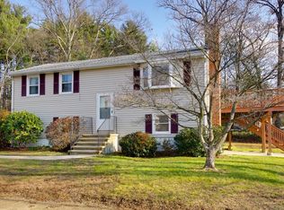 14 Harnden Rd, Billerica, MA 01821