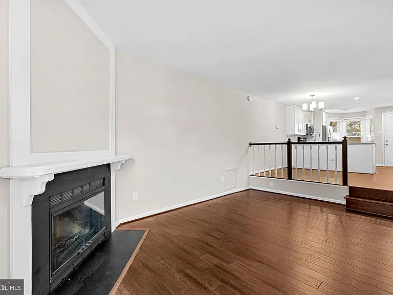 2110 Whisperwood Glen Ln — Photo 10