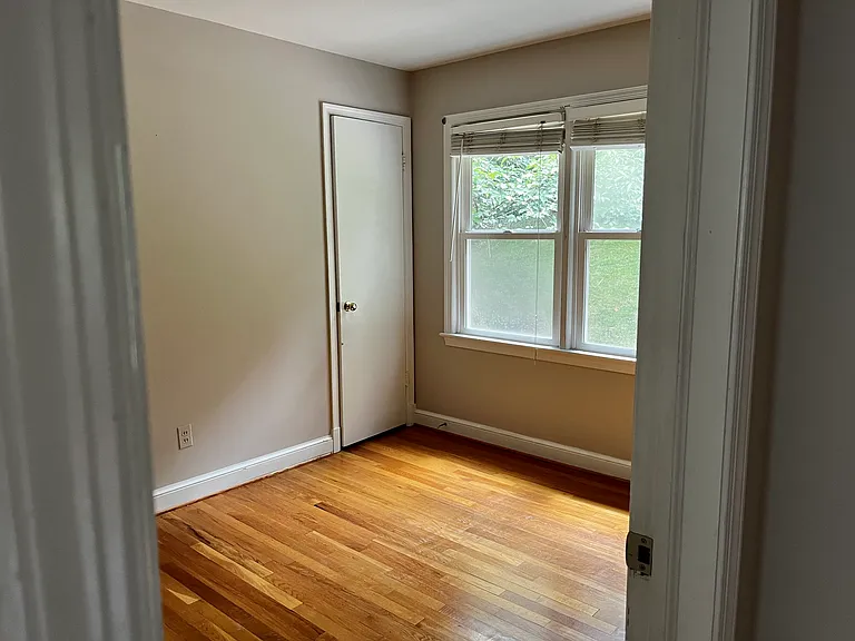 1020 W Taylor Run Pkwy — Photo 8