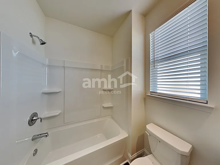 2072 Windsor Park Ave — Photo 25