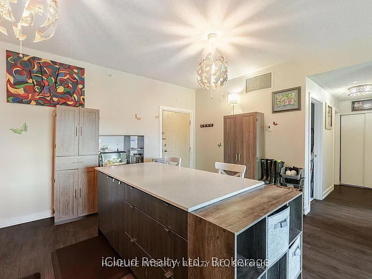 69 Boyne St #402 — Photo 7